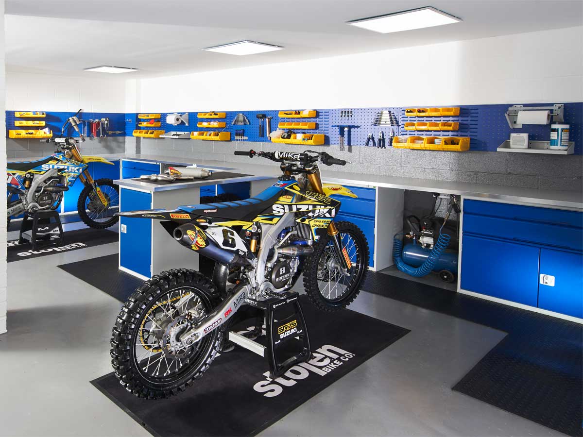 bott verso Motorcycle Repair Shop