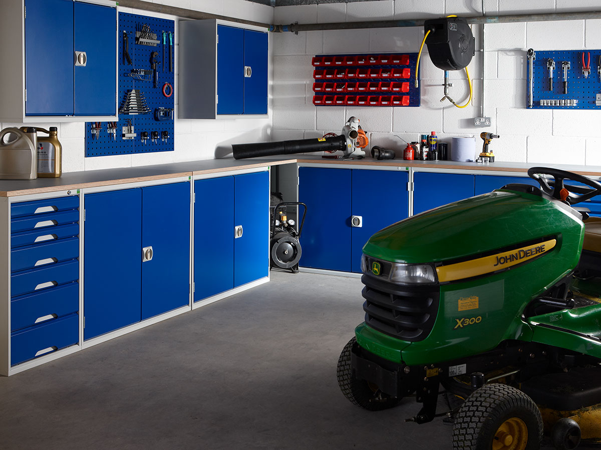 verso system creates the ideal conditions for organised, structured and tidy working in your workshop.