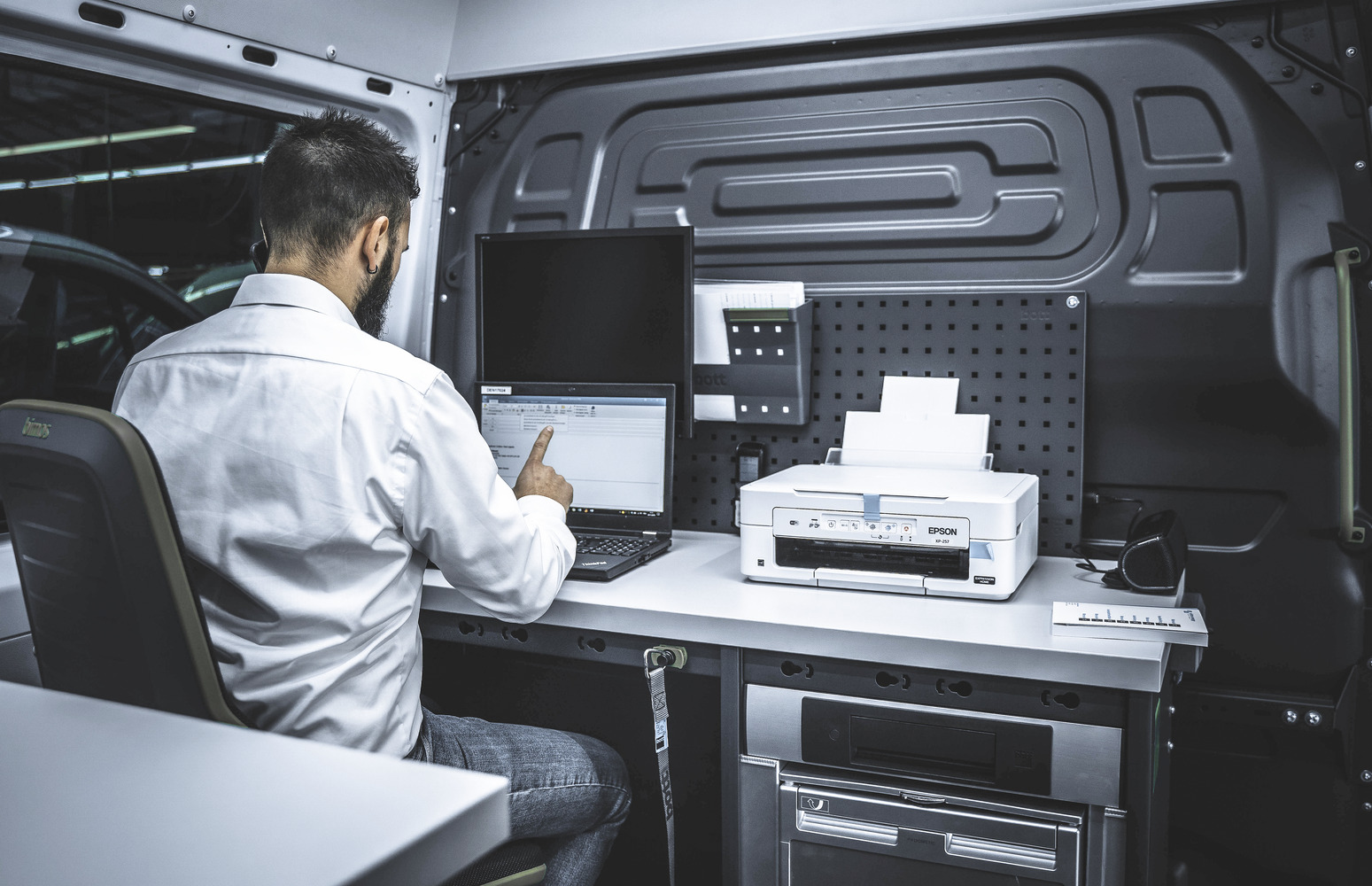 bott vario3 mobile office vehicle equipment