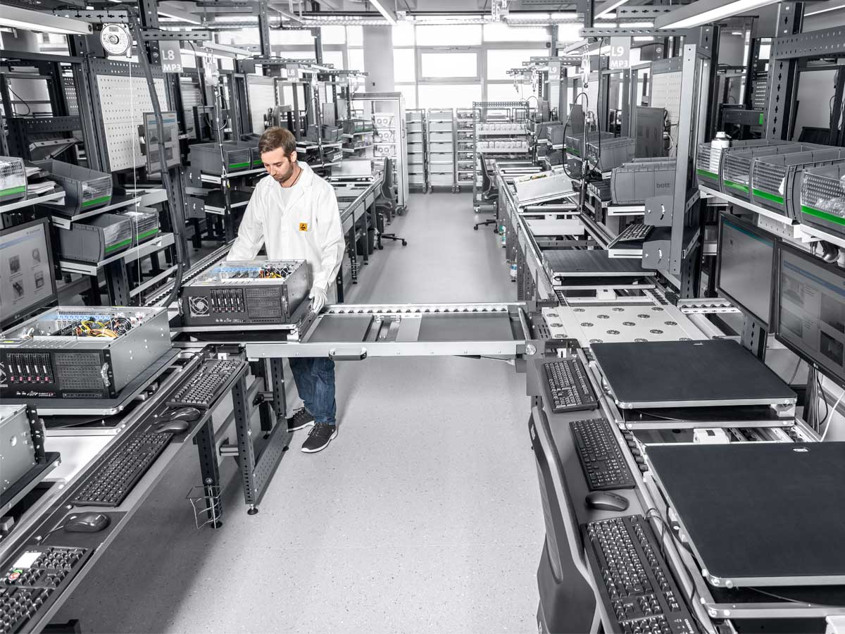 bott avero assembly line with roller conveyor