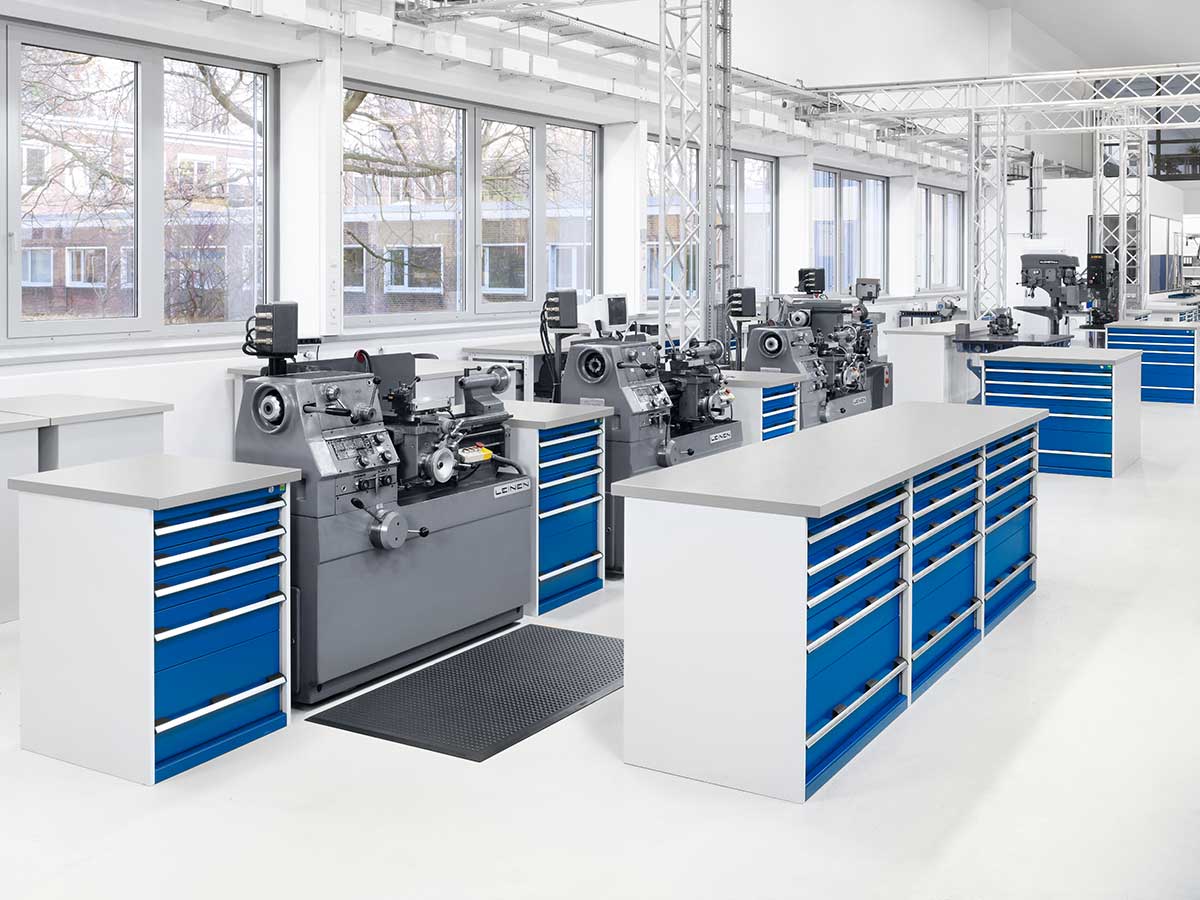 bott cubio Drawer cabinet set for furnished workshops
